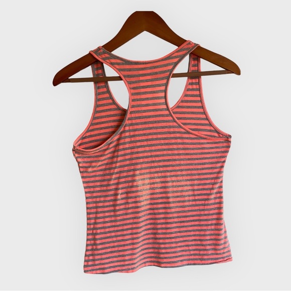 Spoiled brand grey shirt with orange & white feathers w/ matching tank. Size L - Picture 9 of 13